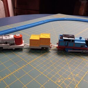 TOMY Thomas and Jet Engine Set Battery Operated